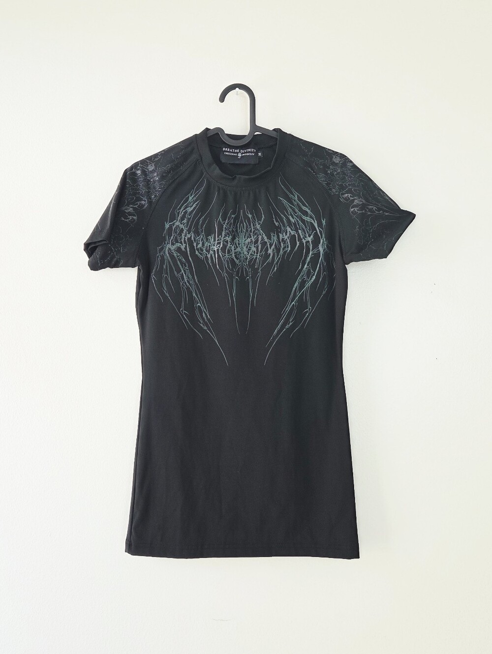 Breathe Divinity compression shirt Drunge Rock Goth Punk Size Medium
